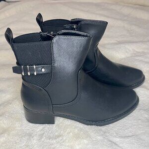 Catherines Size 8W Faux Leather Black Boots